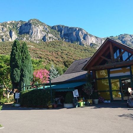 Camping Ecovillage Soleil Du Pibeste Agos-Vidalos Exterior photo